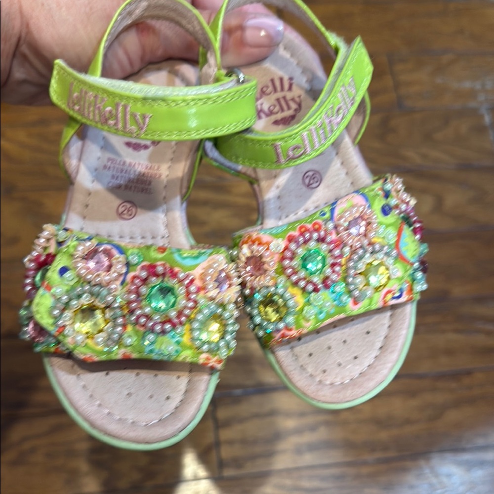 Mini Melissa, Lelli Kelly, Nicole Miller & Carter’s kids shoes - Picture 7 of 16